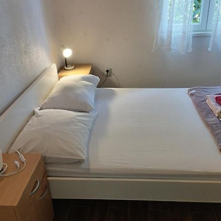 Villa Amarela Seget Vranjica Esterno foto