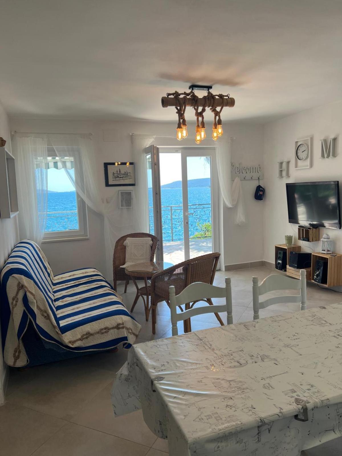 Villa Amarela Seget Vranjica Esterno foto