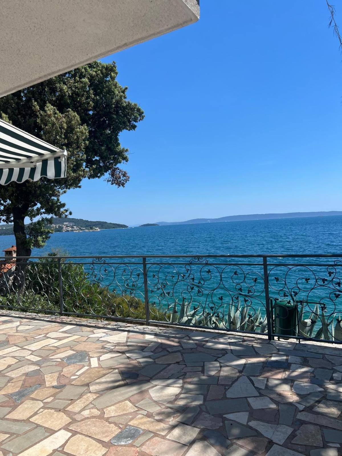 Villa Amarela Seget Vranjica Esterno foto