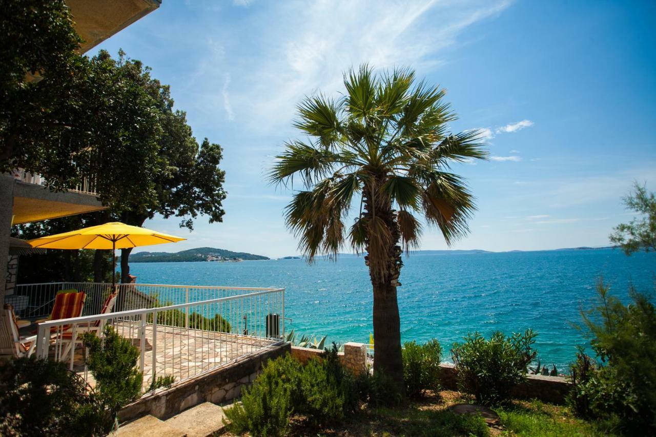 Villa Amarela Seget Vranjica Esterno foto
