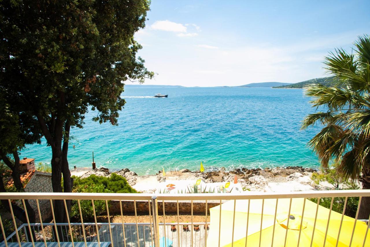 Villa Amarela Seget Vranjica Esterno foto